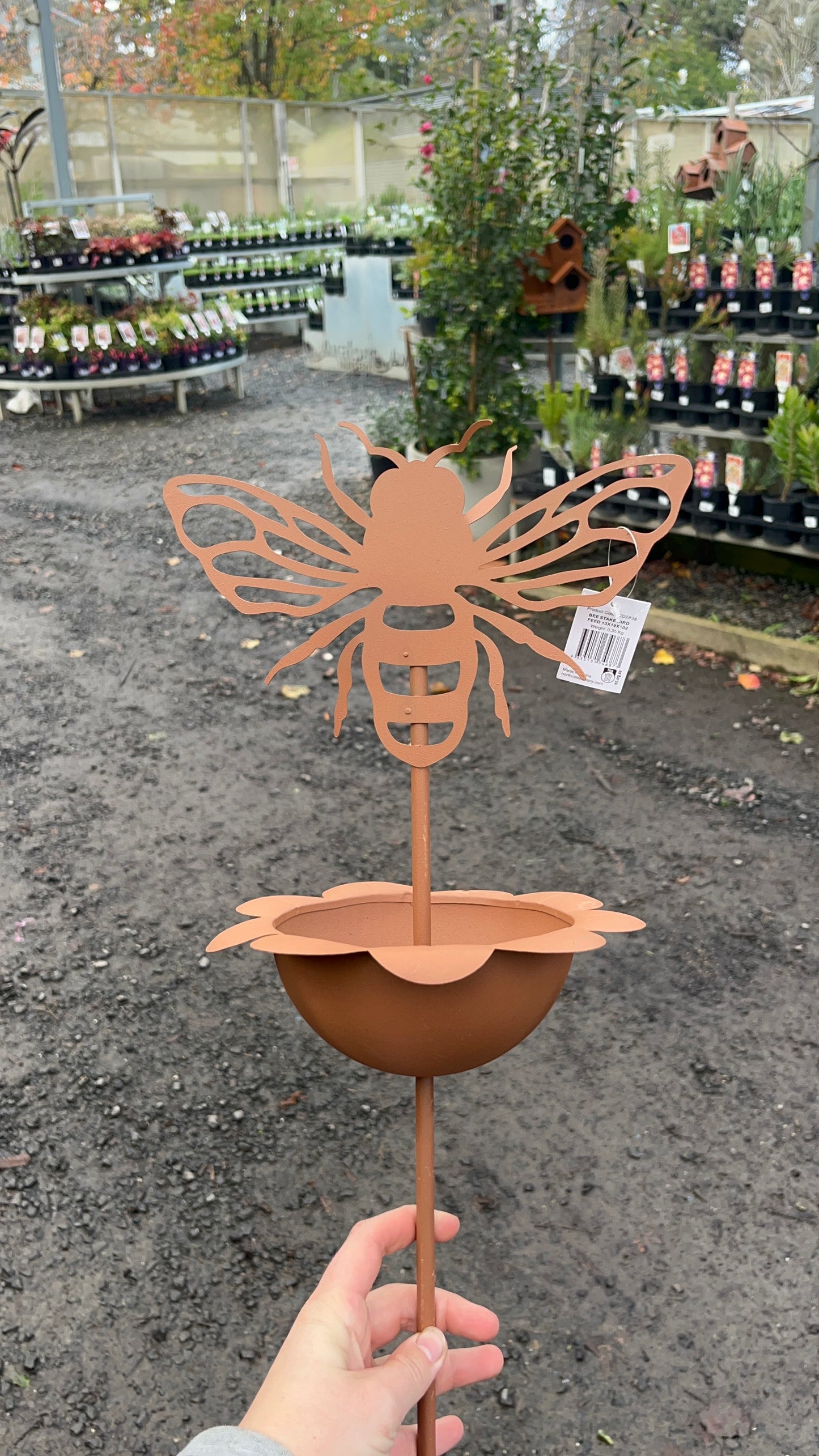 BEE STAKE BIRD FEEDER
