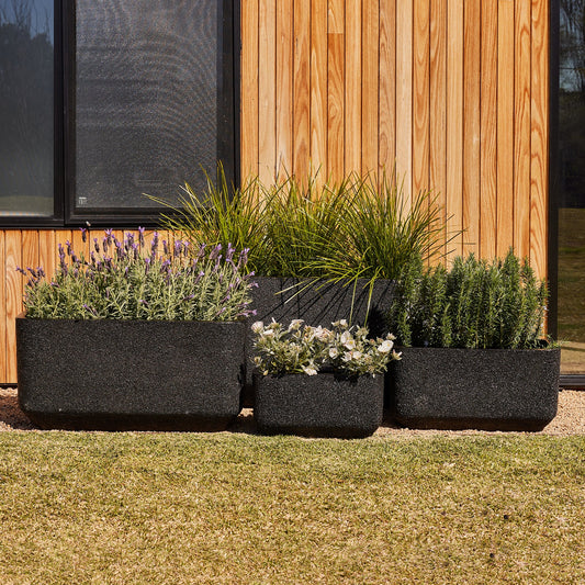 GRAYSON TROUGH BLACK STONE MEDIUM