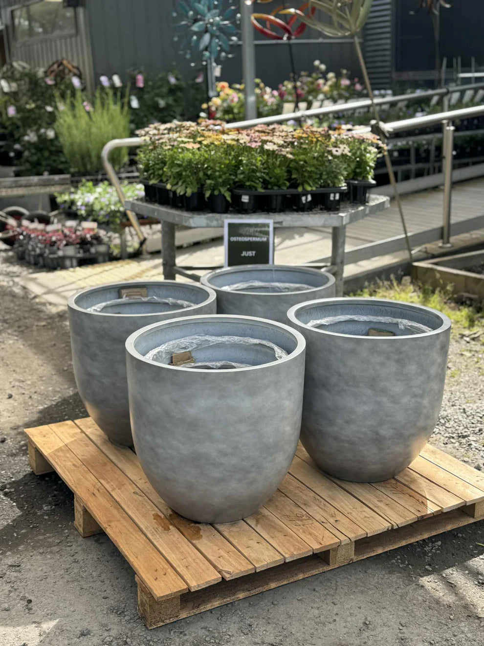SATINE EGG POT GREY SMALL