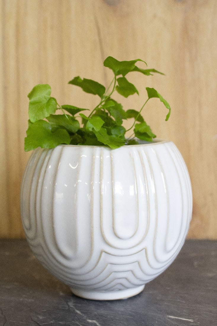 SALIDA PLANTER POT WHITE SMALL