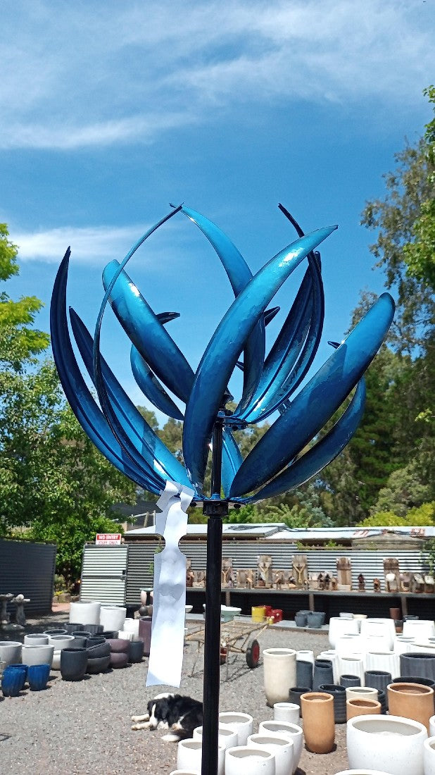 BLUE LOTUS WINDSPINNER